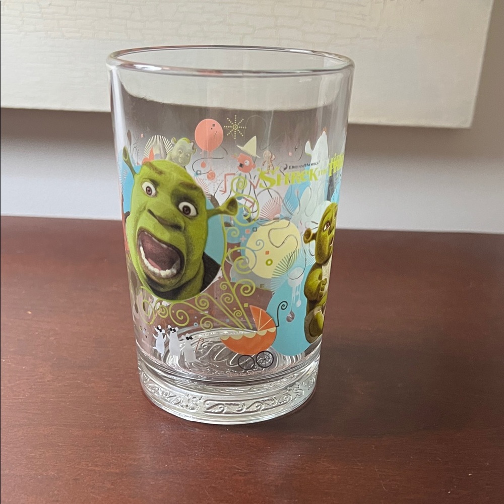 DreamWorks Shrek the Third McDonalds Vintage Glass